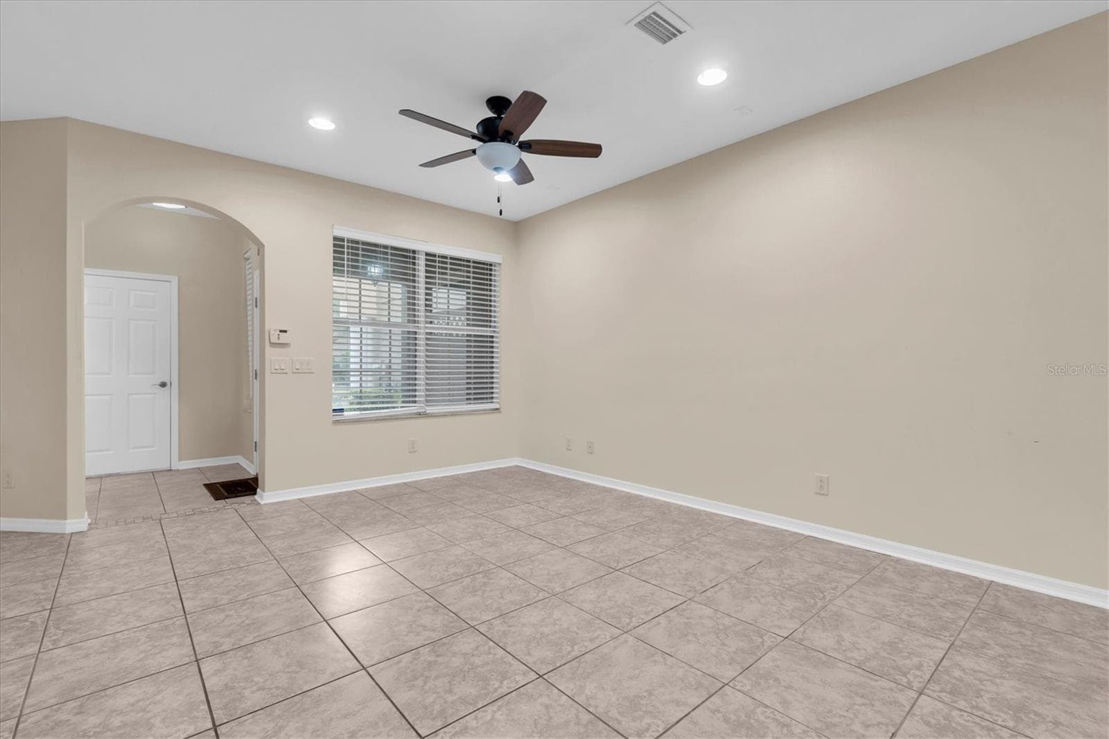 Townhouse at 12660 SILVERDALE ST, TAMPA, photo 11 of 48