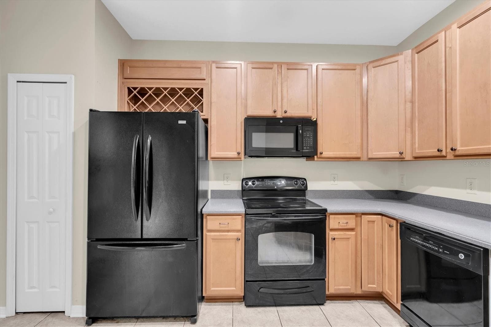 Townhouse at 12660 SILVERDALE ST, TAMPA, photo 18 of 48