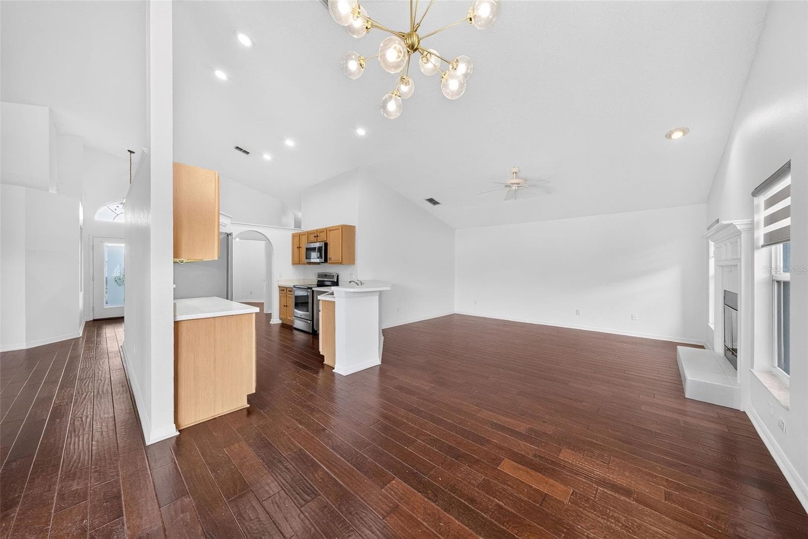 Family Room/Kitchen - 630 RIOMAR AVE, ORLANDO
