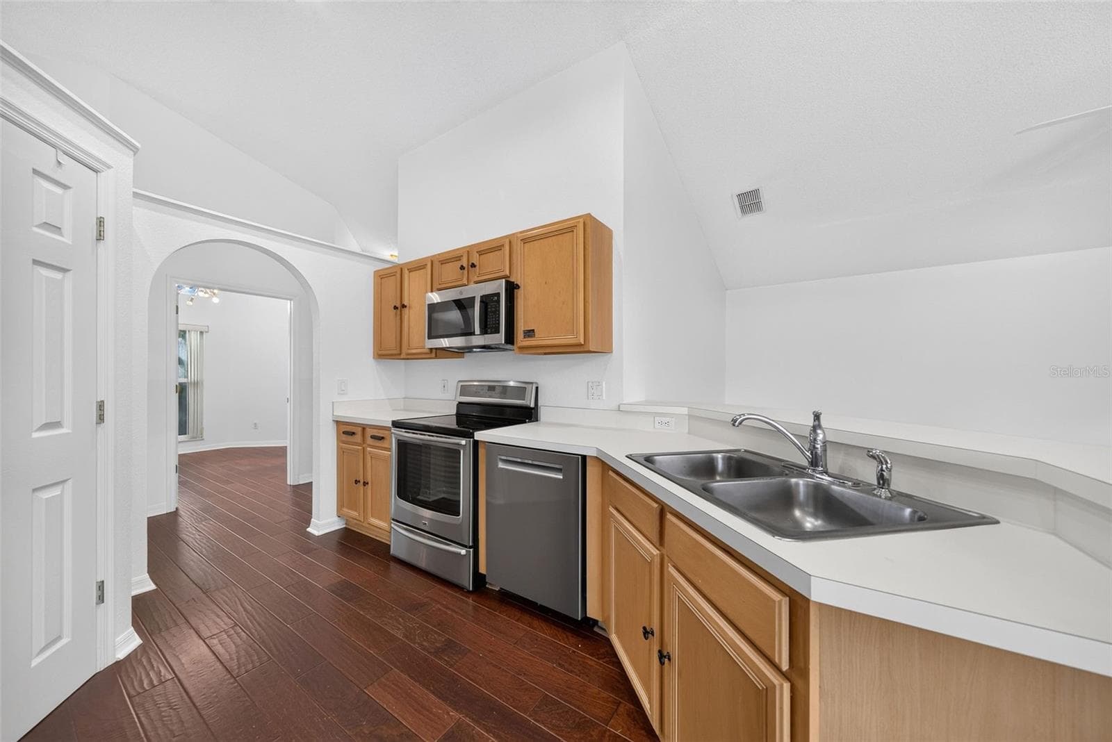 Kitchen - 630 RIOMAR AVE, ORLANDO