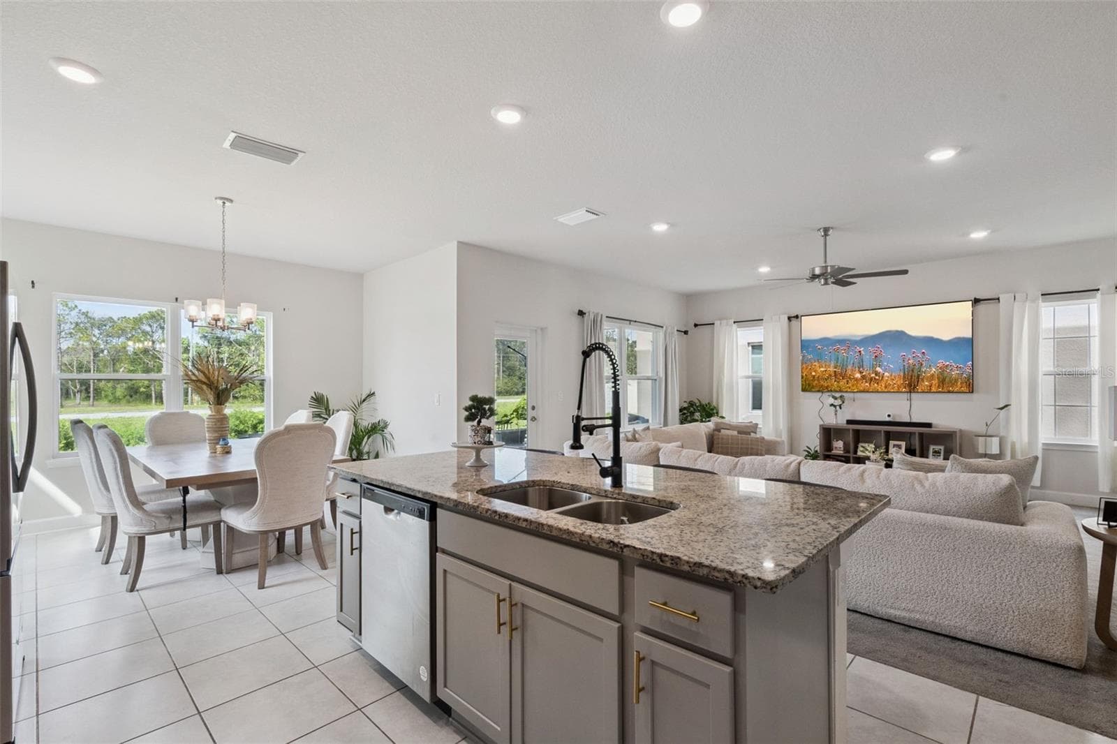 Single Family Residence at 3666 SAGEFIELD DR, HARMONY, photo 16 of 25