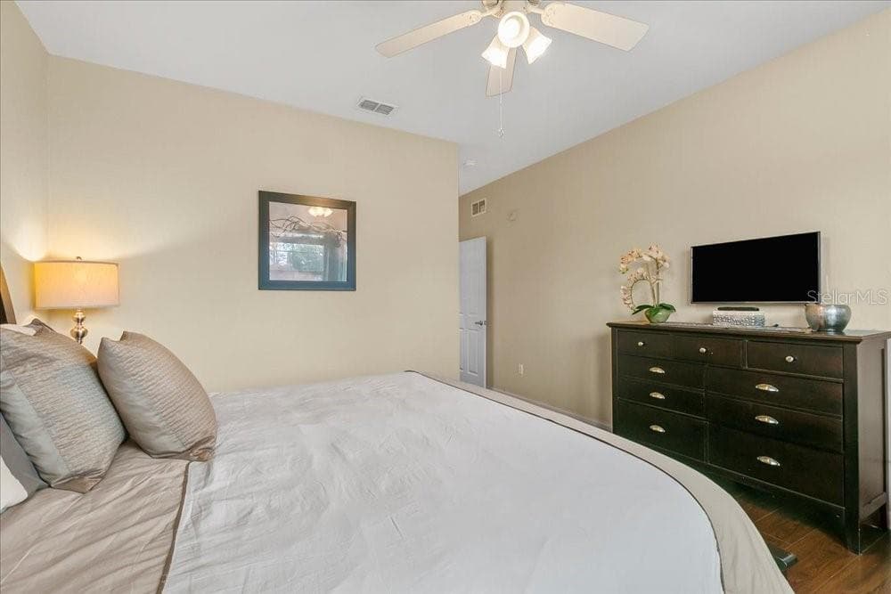 Condominium at 110 TERRACE RIDGE CIR #110, DAVENPORT, photo 14 of 36
