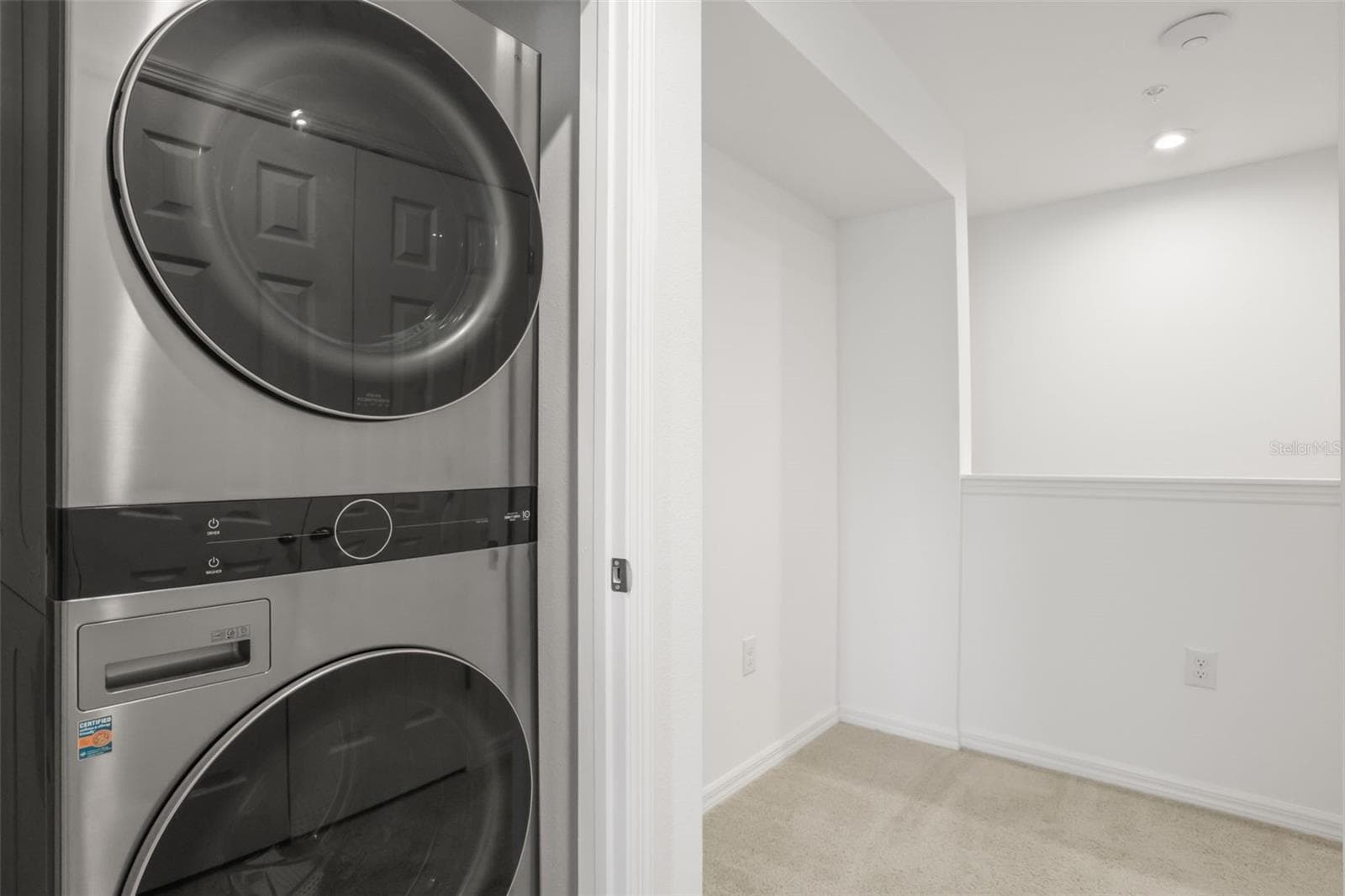 Laundry Upstairs - 10245 HIGHLINE CREST ST, ORLANDO