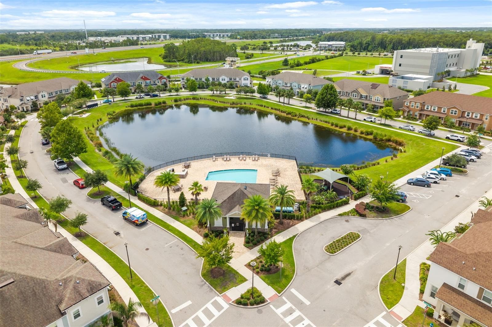 Community Pool - 10245 HIGHLINE CREST ST, ORLANDO