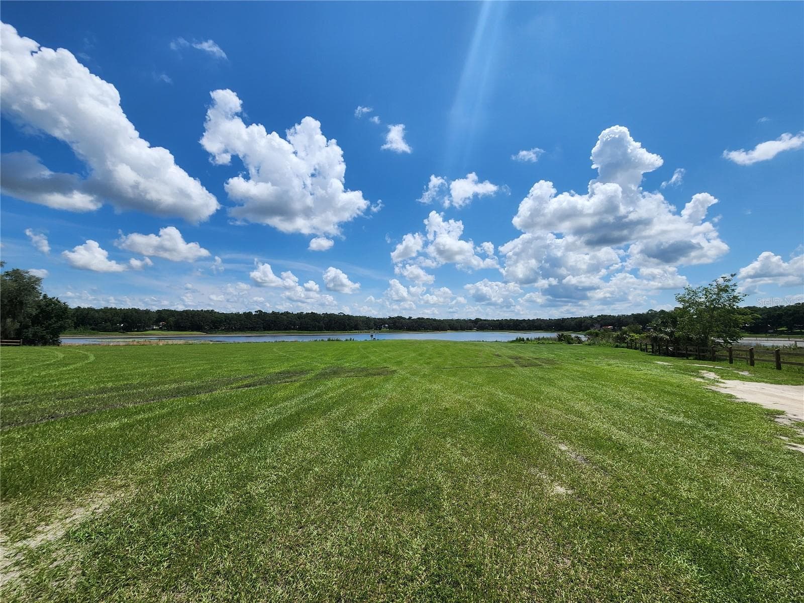 BOAT RAMP ON TIGER LAKE - SW SHOREWOOD DR, DUNNELLON