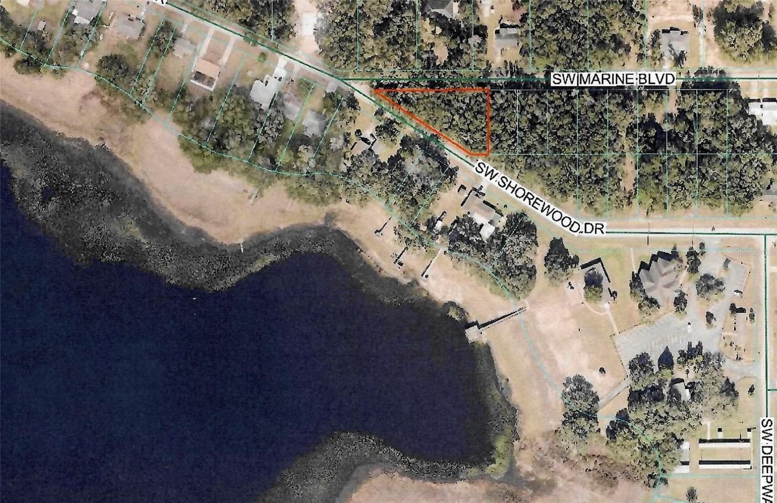 common area is in the bottom right part of the picture, lot 14 is out lined in red - SW SHOREWOOD DR, DUNNELLON