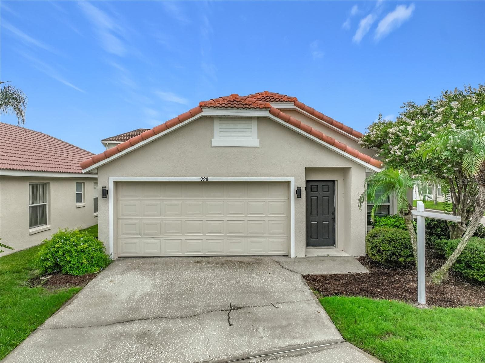 Single Family Residence at 998 WHITE SPRINGS LN, WINTER SPRINGS, photo 3 of 57