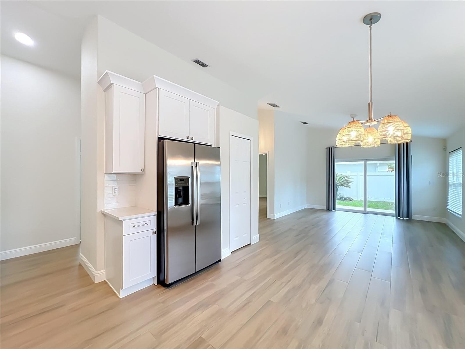 Single Family Residence at 998 WHITE SPRINGS LN, WINTER SPRINGS, photo 16 of 57