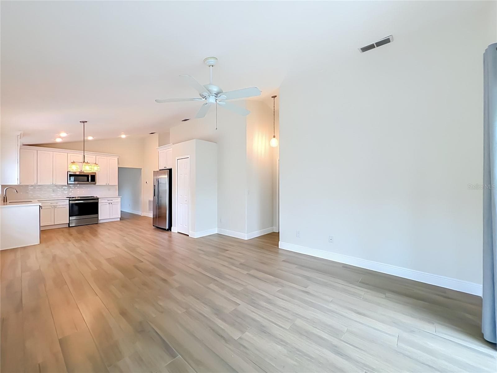 Single Family Residence at 998 WHITE SPRINGS LN, WINTER SPRINGS, photo 22 of 57