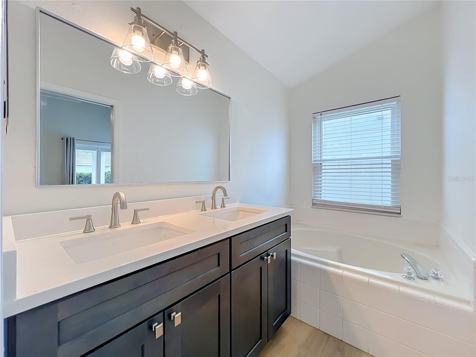 primary bath - 998 WHITE SPRINGS LN, WINTER SPRINGS