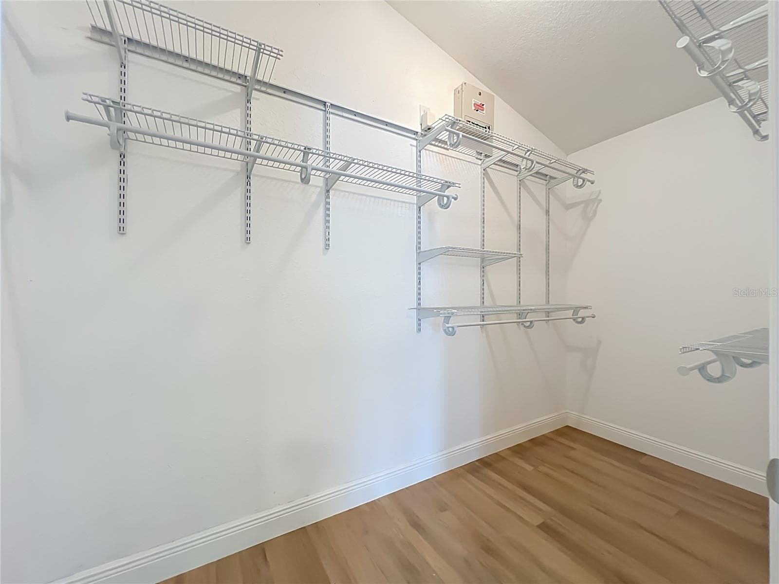 primary walk in - 998 WHITE SPRINGS LN, WINTER SPRINGS