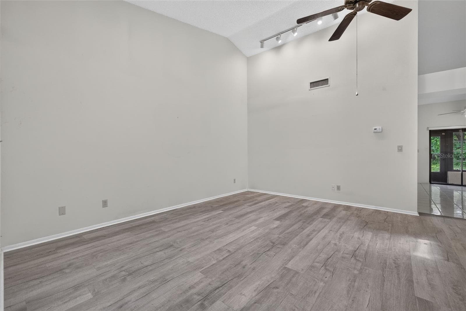 Villa at 11754 SPRING TREE LN, PORT RICHEY, photo 5 of 23