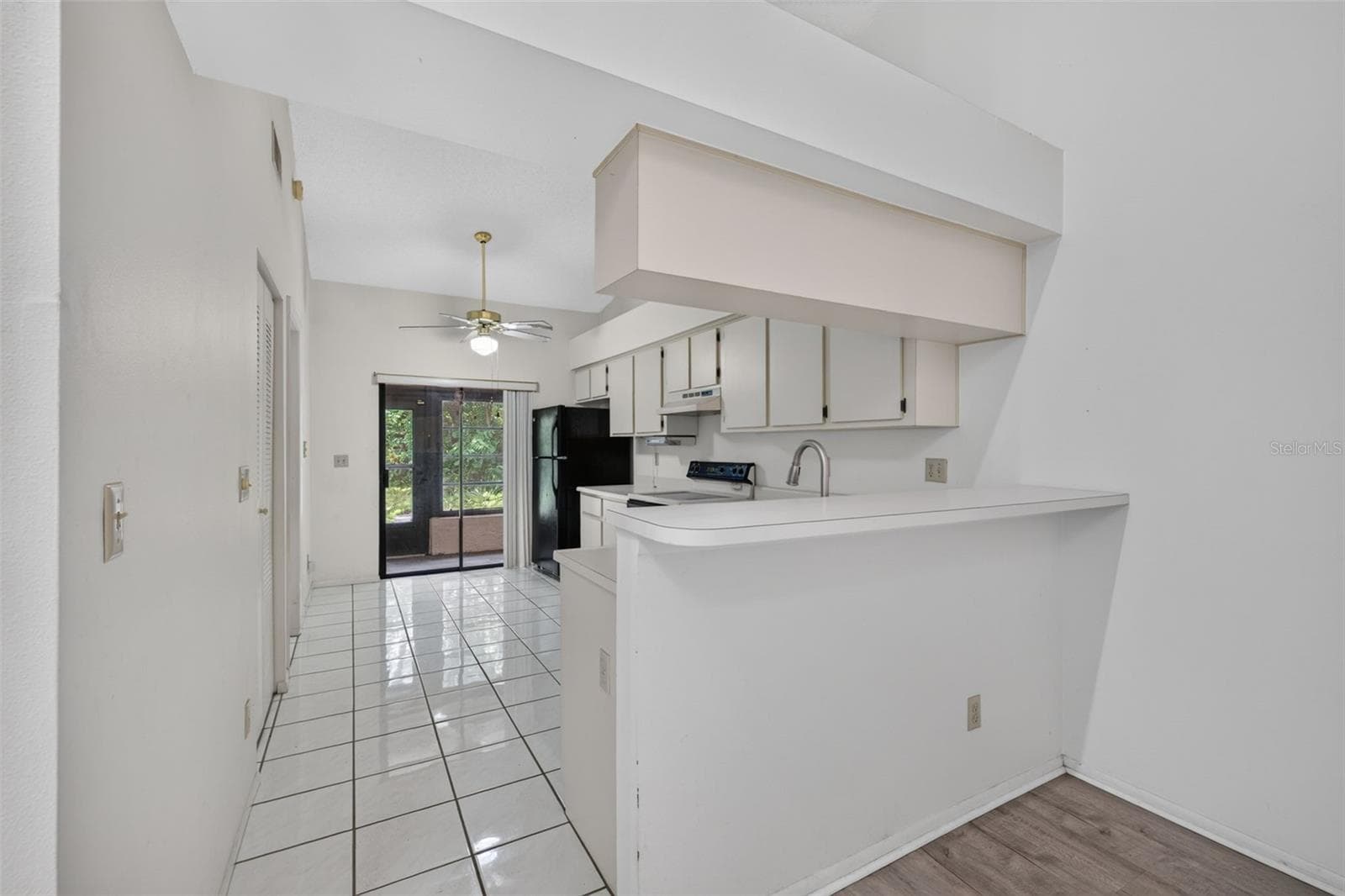 Villa at 11754 SPRING TREE LN, PORT RICHEY, photo 9 of 23