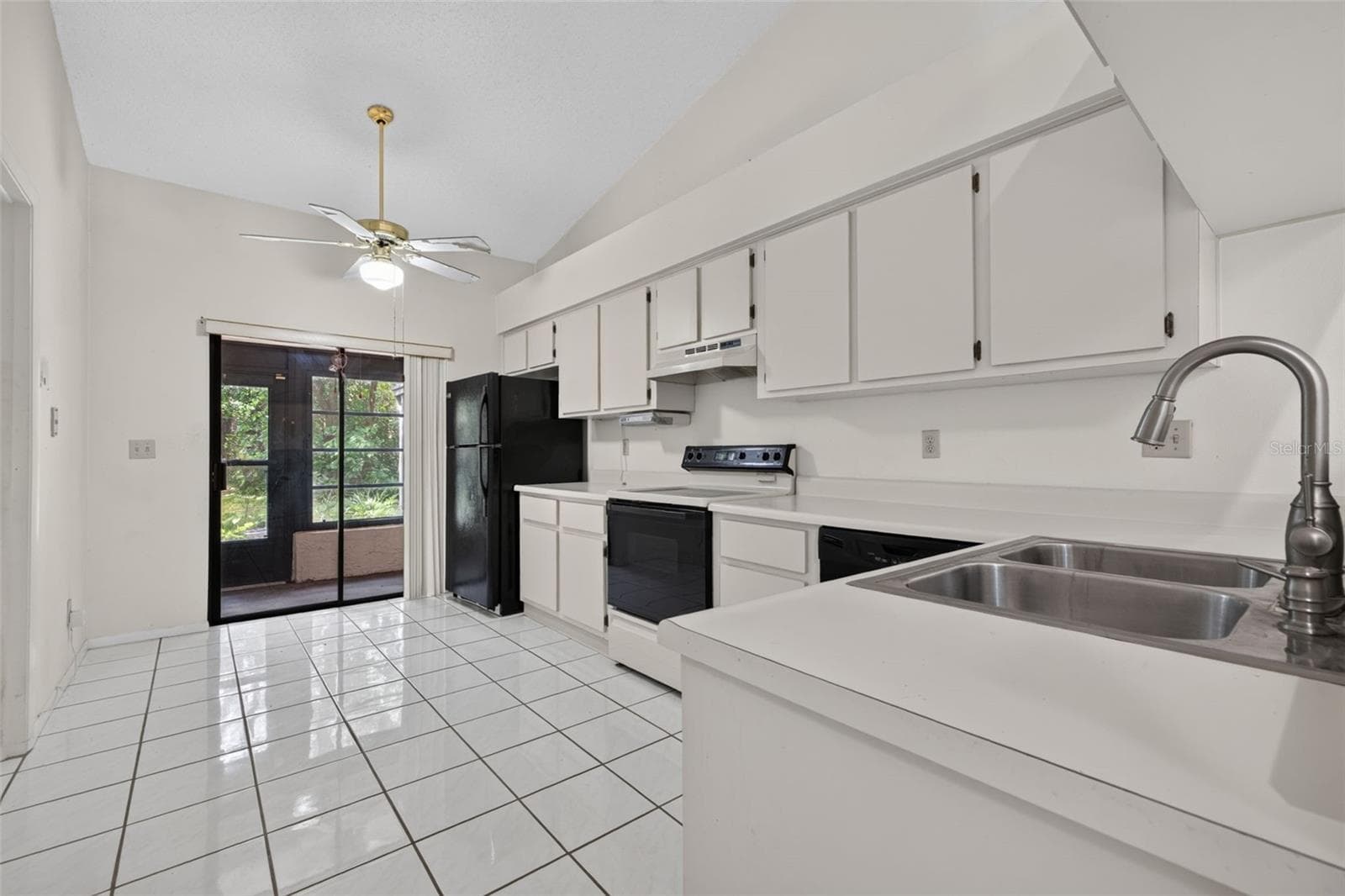 Villa at 11754 SPRING TREE LN, PORT RICHEY, photo 10 of 23