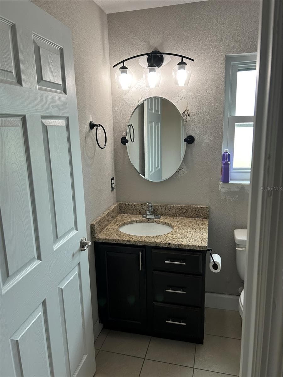 Single Family Residence at 1382 SALISBURY DR, WINTER HAVEN, photo 14 of 32