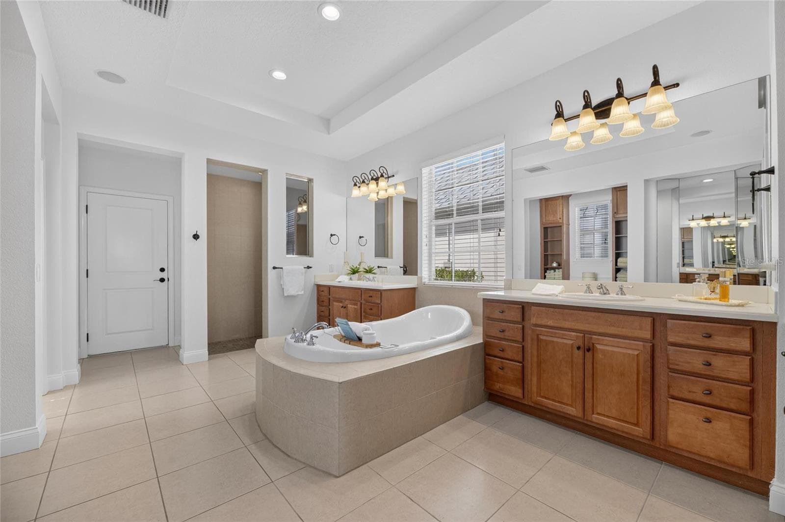 Single Family Residence at 715 ISLEBAY DR, APOLLO BEACH, photo 37 of 100