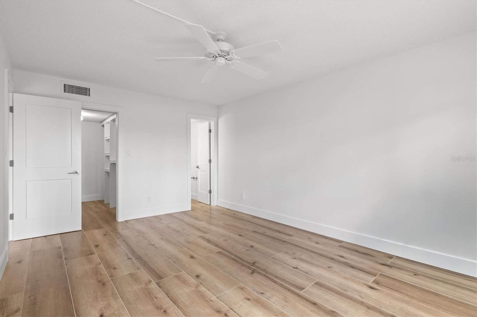 Condominium at 5600 BEACH WAY DR #111, SARASOTA, photo 23 of 26