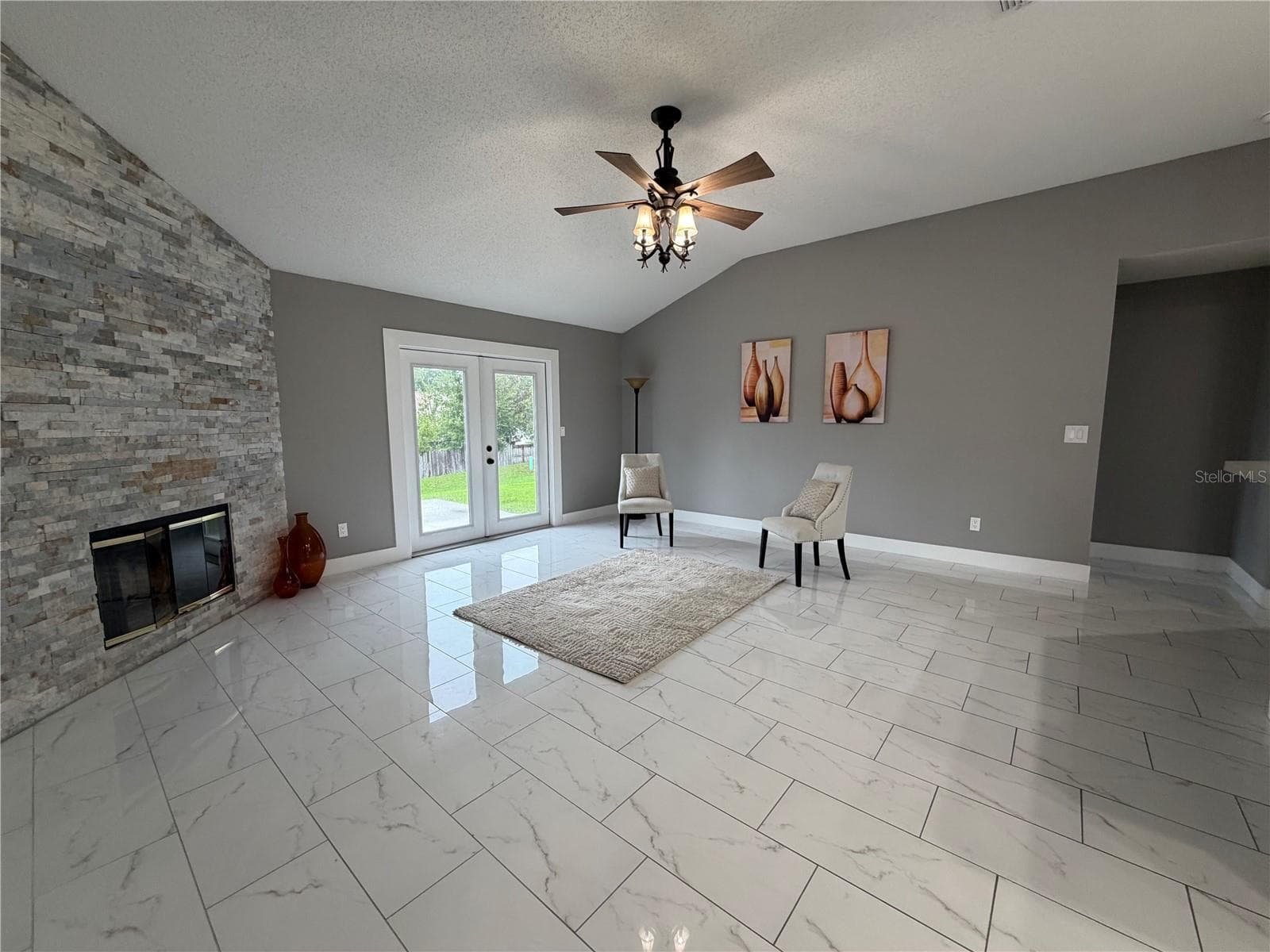 Single Family Residence at 3276 WOODGLEN DR, ORANGE PARK, photo 2 of 19