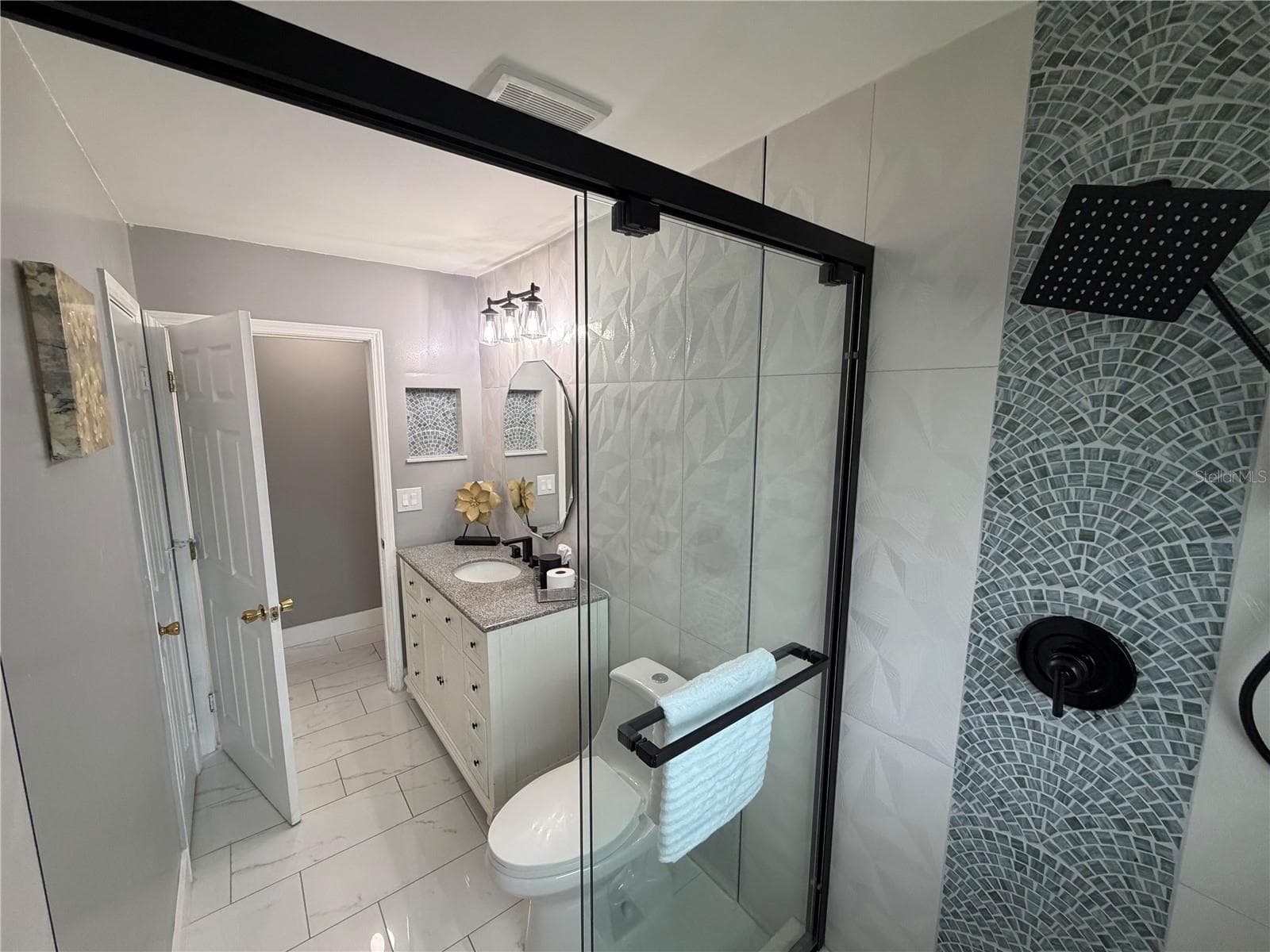 Single Family Residence at 3276 WOODGLEN DR, ORANGE PARK, photo 6 of 19