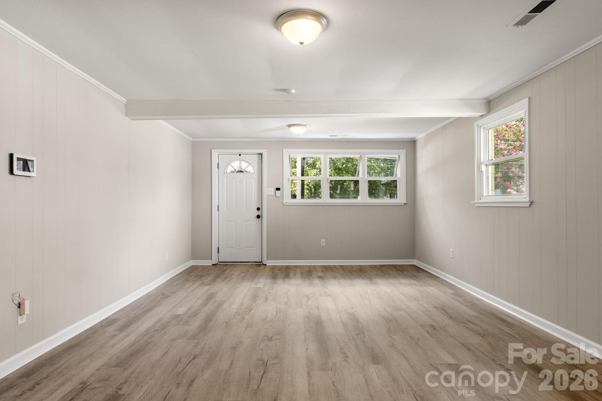 Single Family Residence at 931 Reliance Street, Charlotte, photo 8 of 26