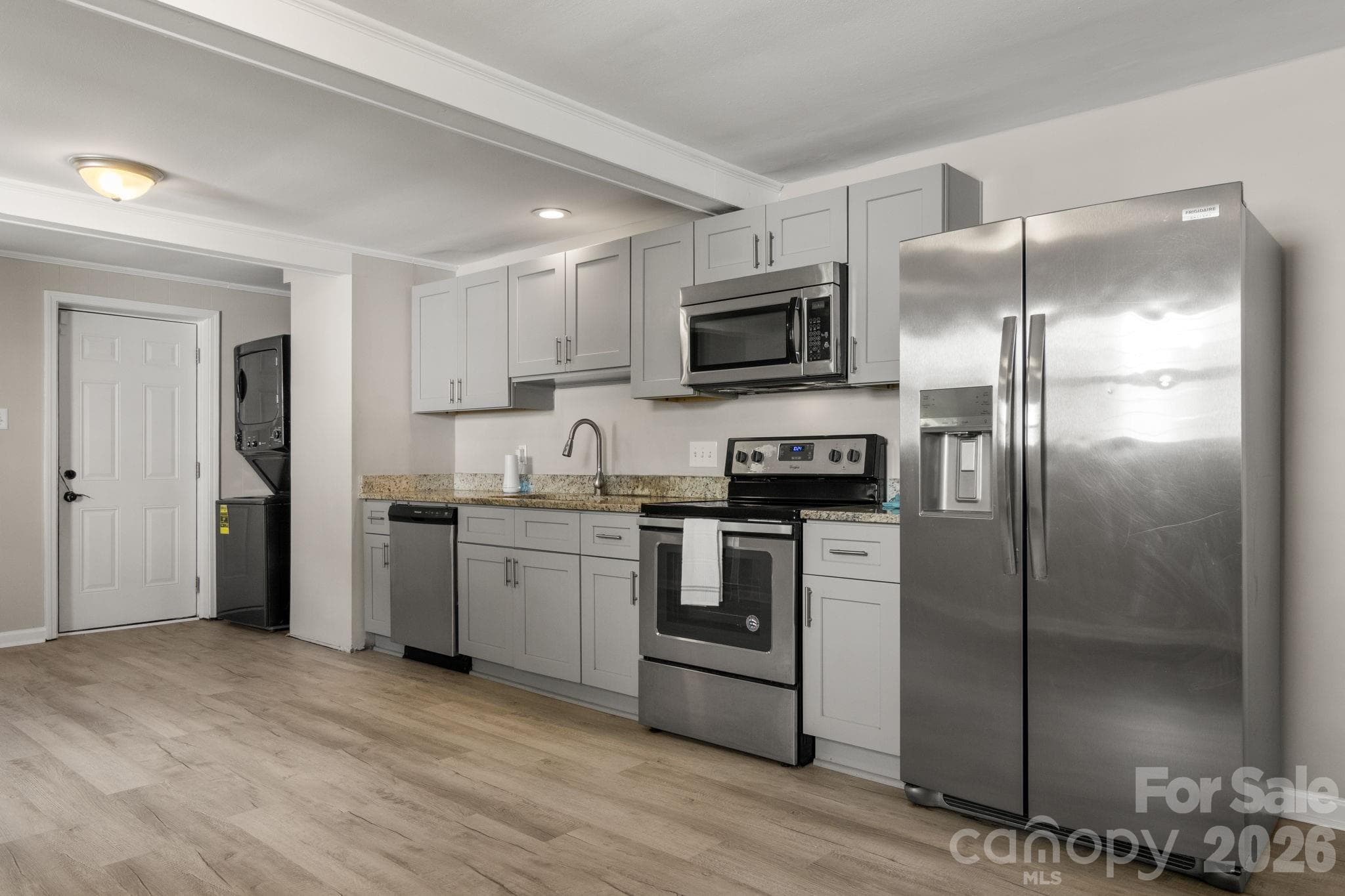 Single Family Residence at 931 Reliance Street, Charlotte, photo 10 of 26