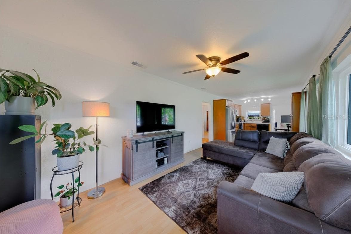 Single Family Residence at 2773 BELLE HAVEN DR, CLEARWATER, photo 3 of 35
