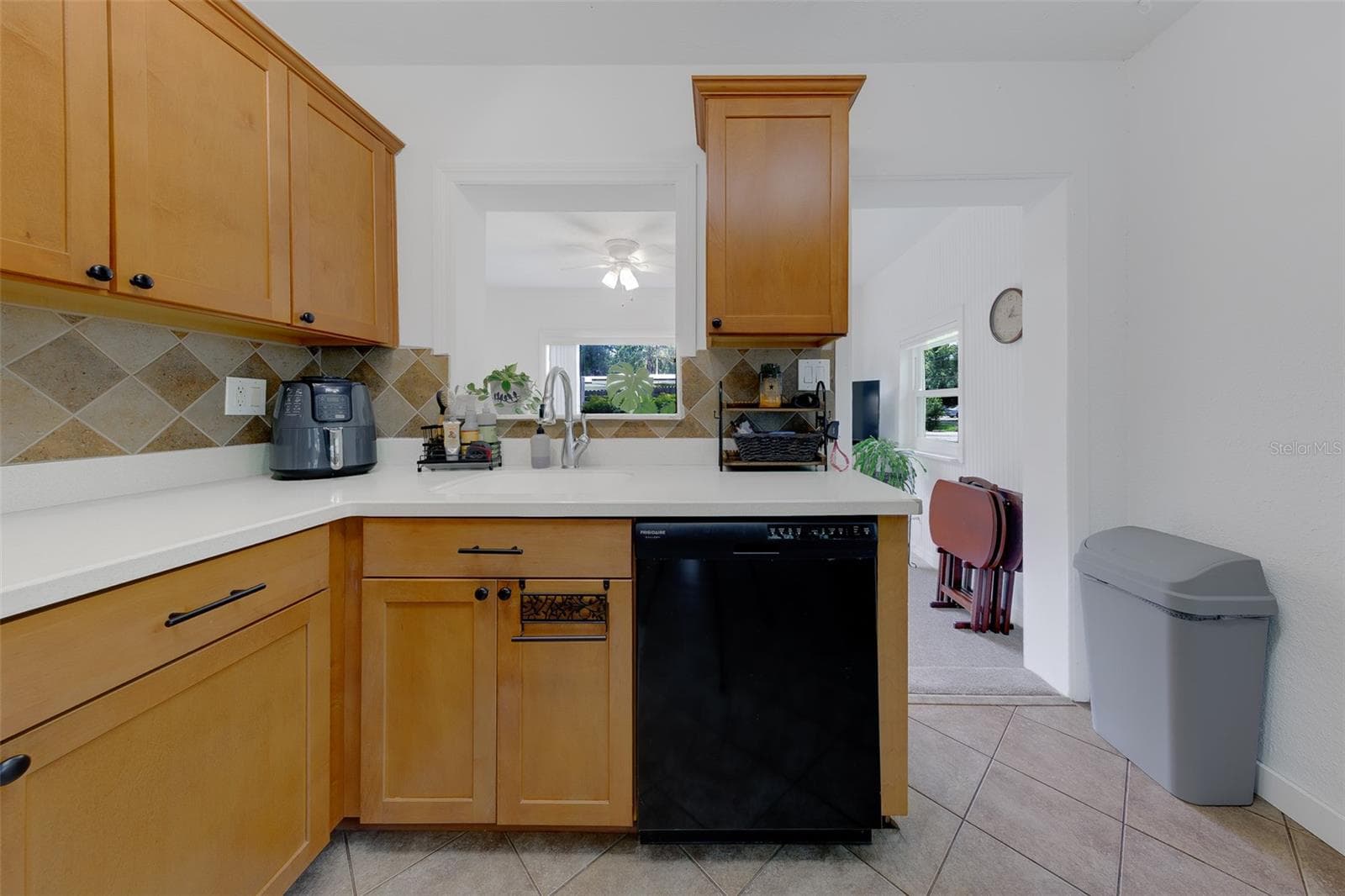 Single Family Residence at 2773 BELLE HAVEN DR, CLEARWATER, photo 8 of 35