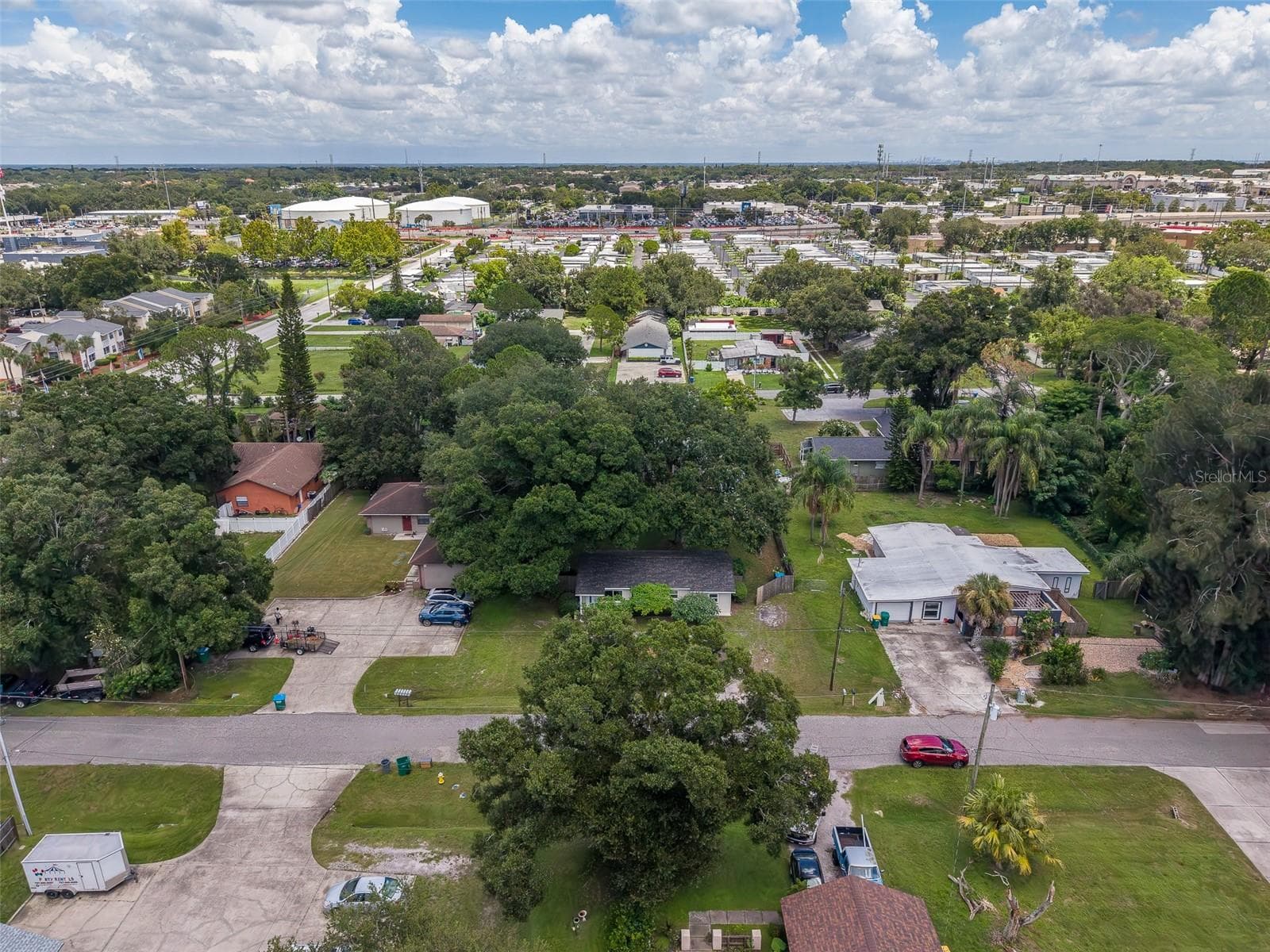 Single Family Residence at 2773 BELLE HAVEN DR, CLEARWATER, photo 33 of 35