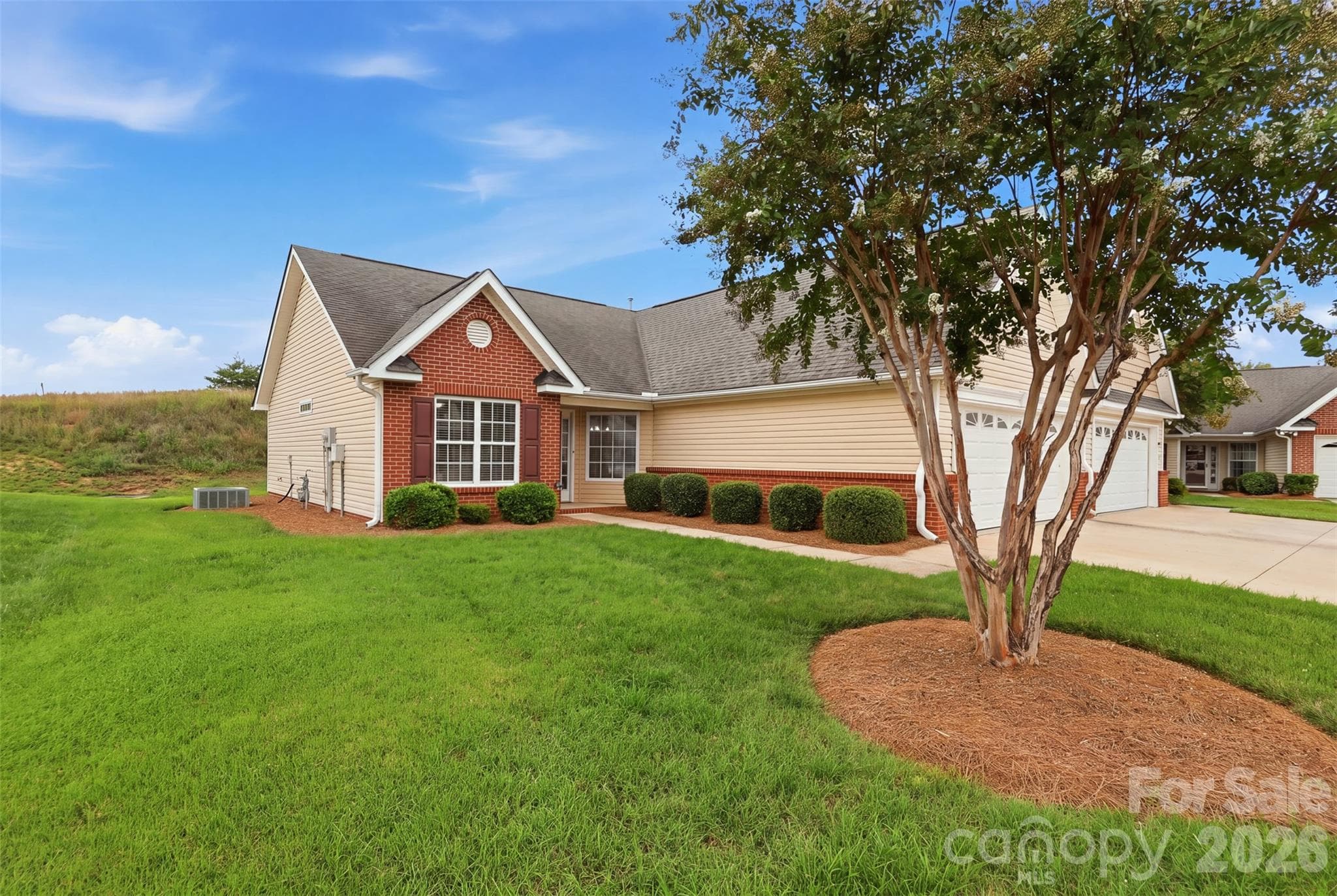Townhouse at 1306 Bayswater Drive, High Point, photo 3 of 31