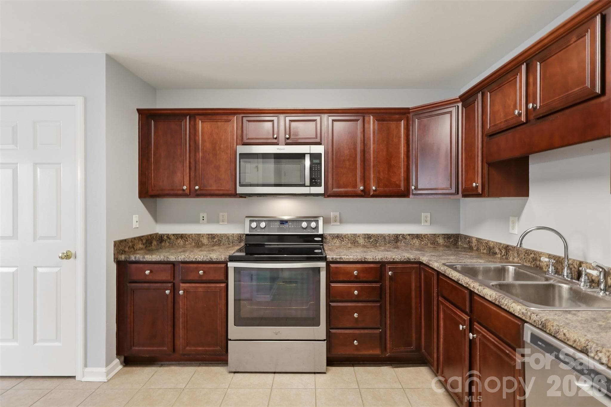 Townhouse at 1306 Bayswater Drive, High Point, photo 15 of 31