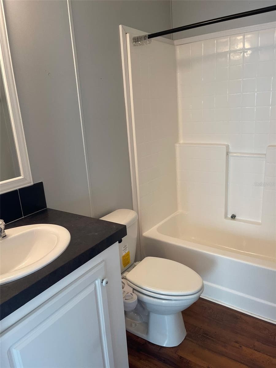 Manufactured Home at 3301 DOREEN DR, ELLENTON, photo 9 of 9