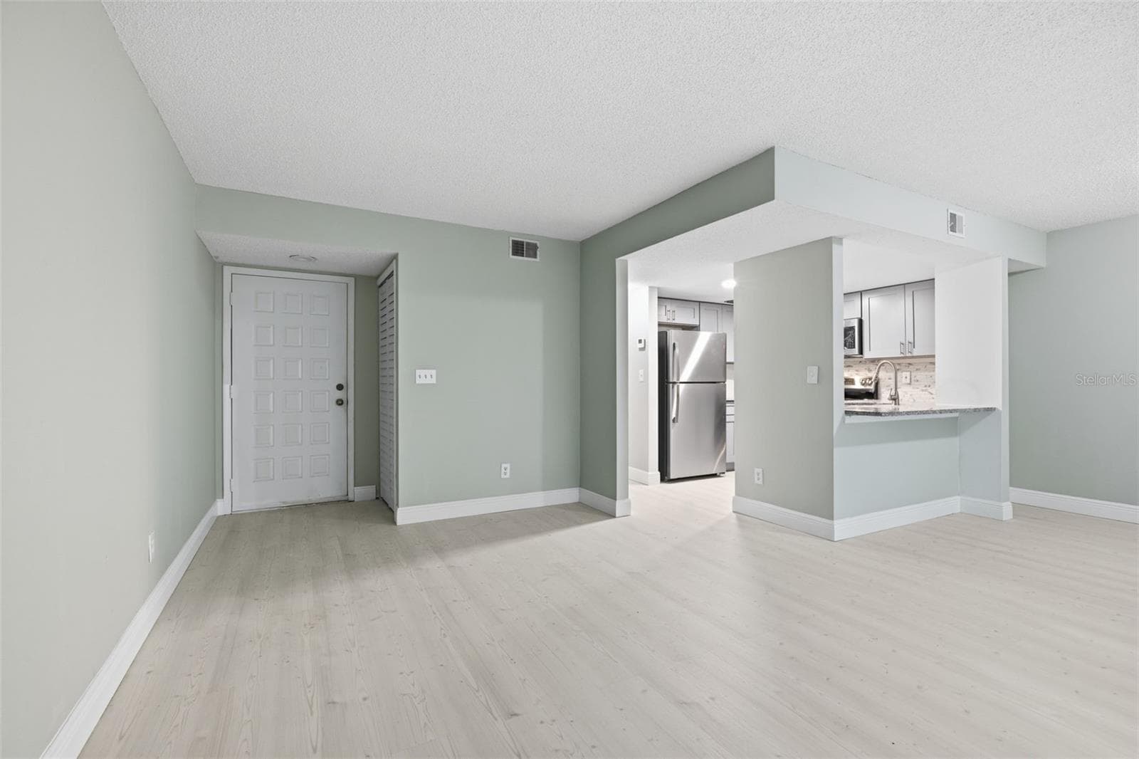Condominium at 4873 PURITAN CIR #2401, TAMPA, photo 6 of 26