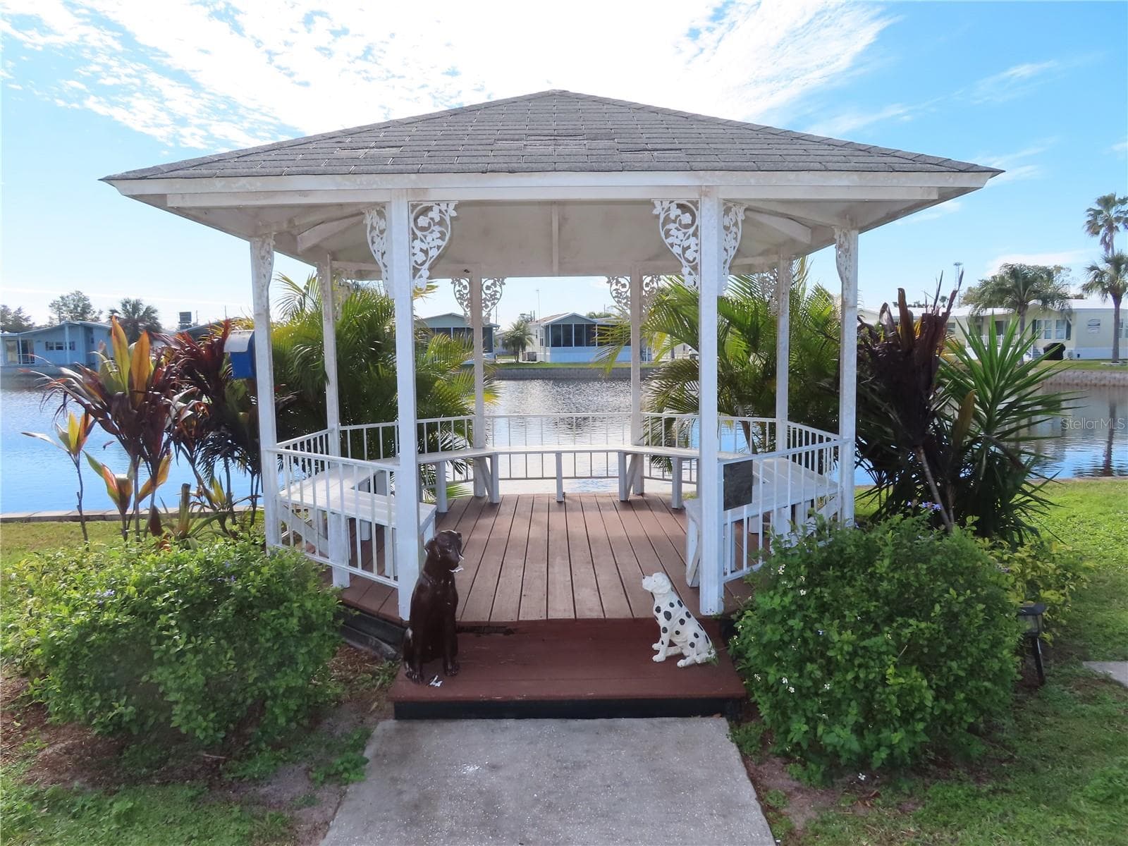 Tiffani Gazebo - 35103 JADE DR, ZEPHYRHILLS