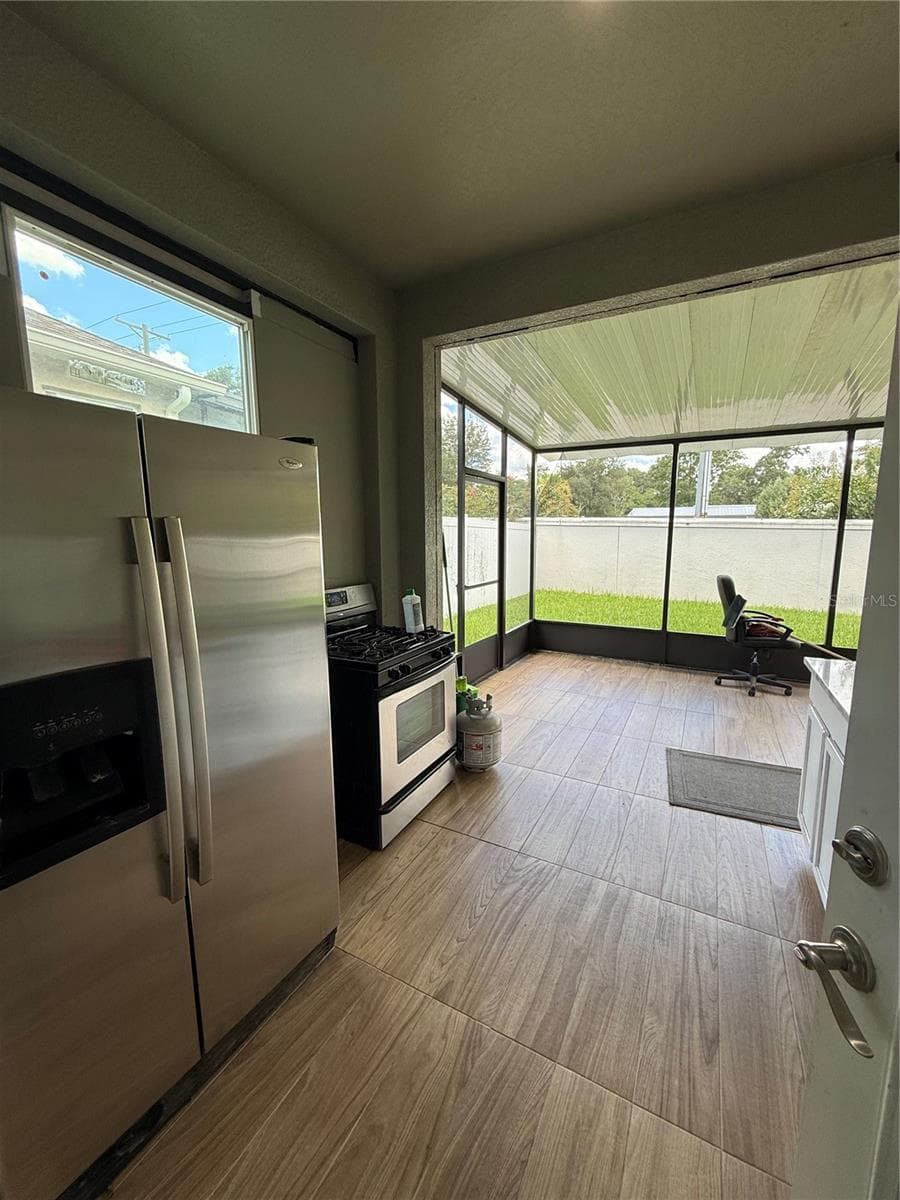 Single Family Residence at 422 WESTCHESTER HILLS LN, VALRICO, photo 21 of 56