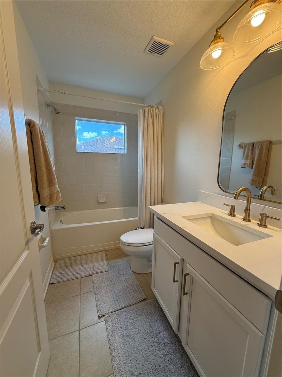 Single Family Residence at 422 WESTCHESTER HILLS LN, VALRICO, photo 37 of 56