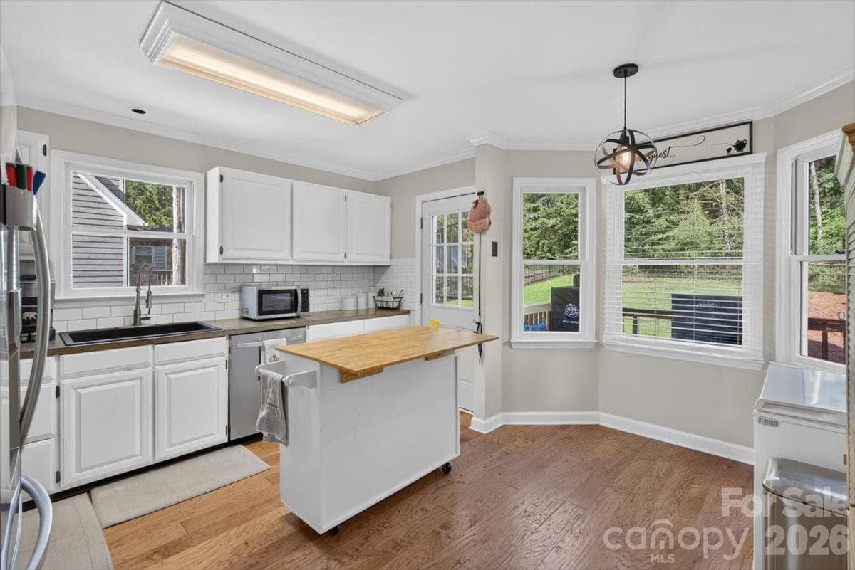 Single Family Residence at 2025 Hilltop Road, Rock Hill, photo 22 of 42