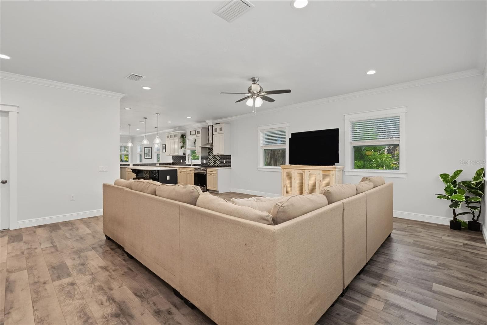 Single Family Residence at 170 E SPRUCE ST, TARPON SPRINGS, photo 15 of 51