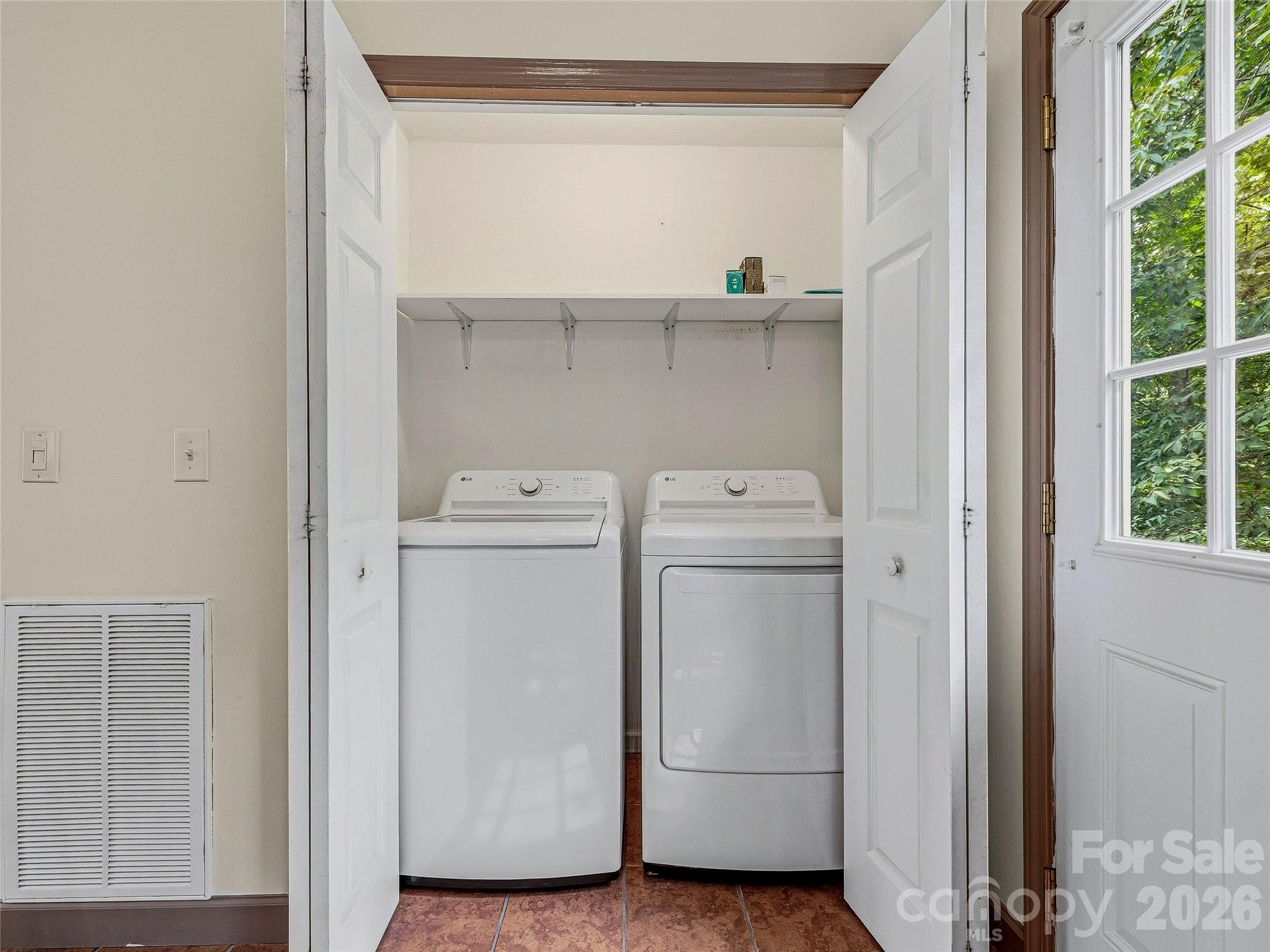 Single Family Residence at 1019 Mountain Drive, Candler, photo 10 of 28
