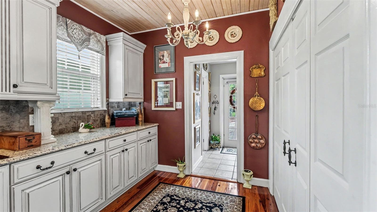 Kitchen - 212 KENWITH RD, LAKELAND