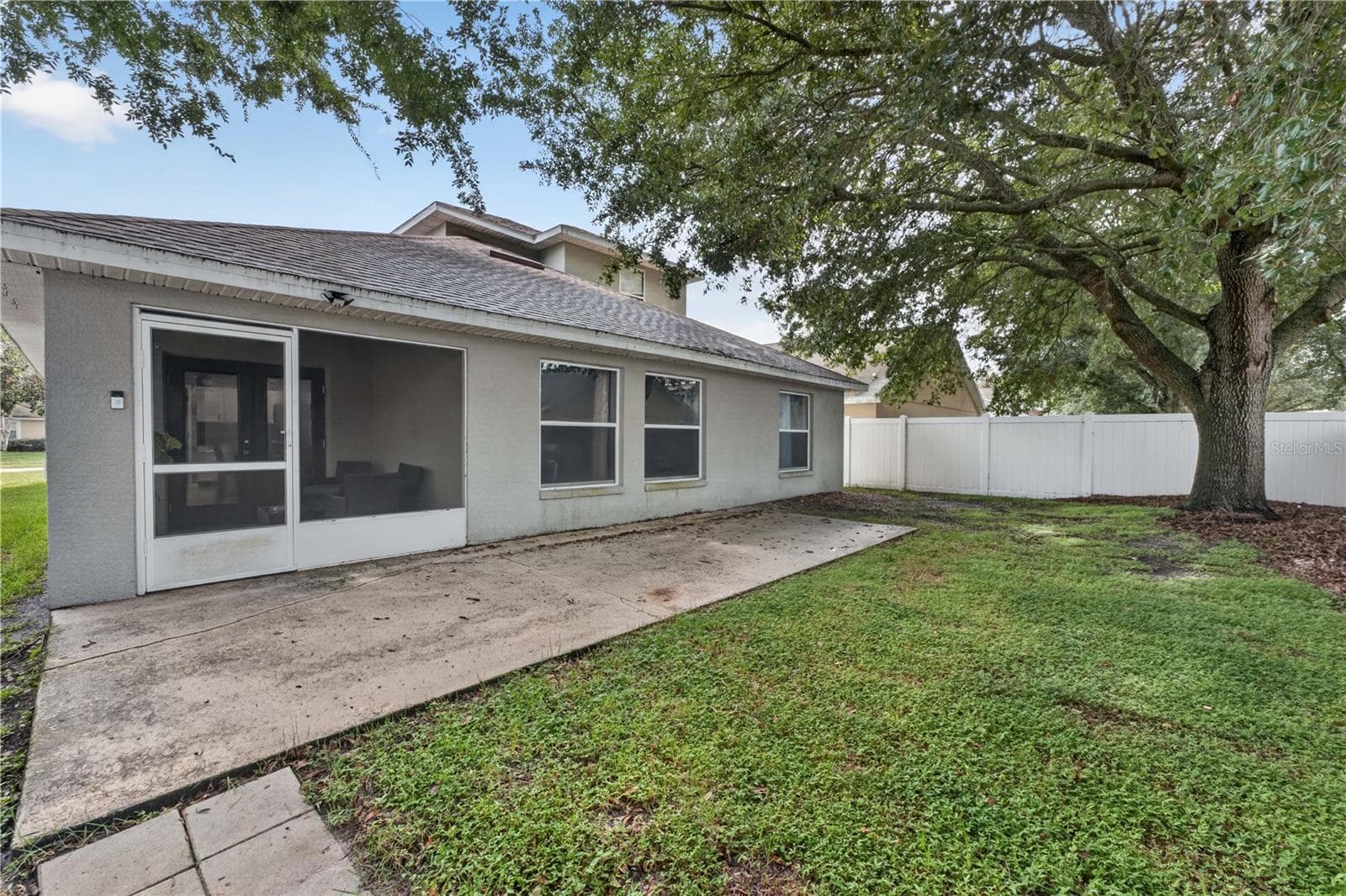 Single Family Residence at 2020 BRIARCLIFF CIR, MOUNT DORA, photo 6 of 30