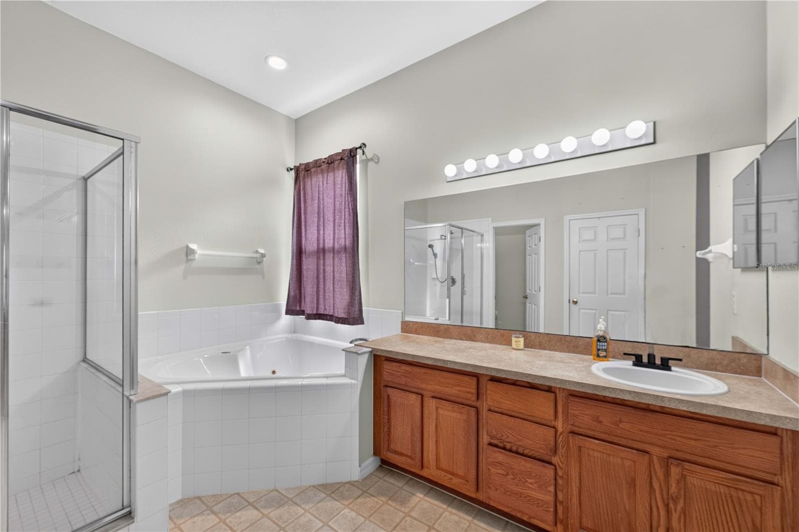 Single Family Residence at 2020 BRIARCLIFF CIR, MOUNT DORA, photo 20 of 30