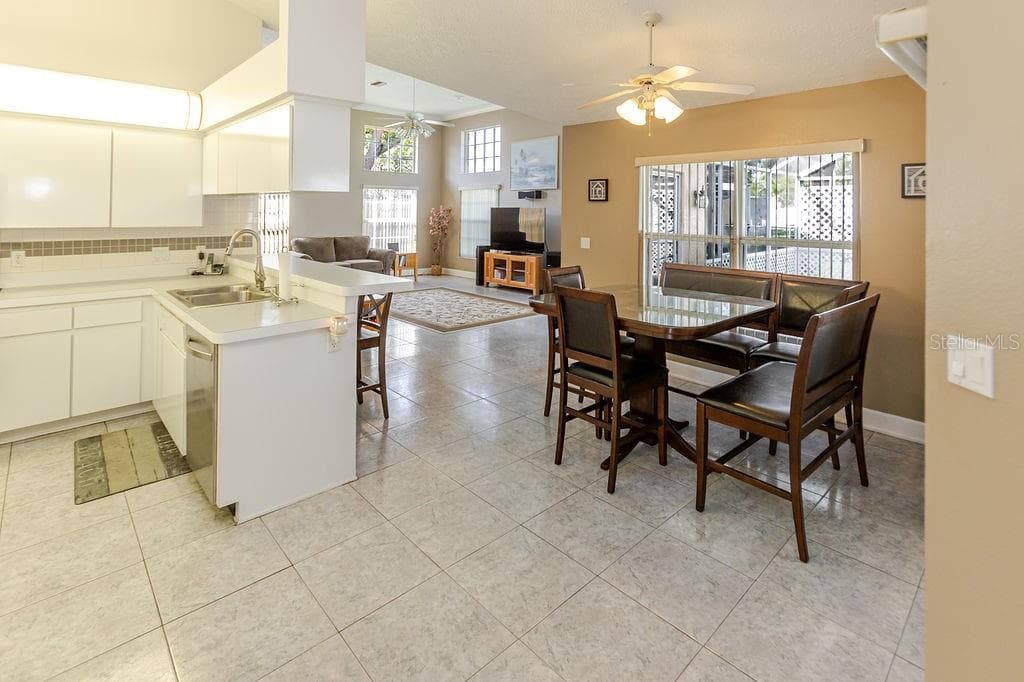 Single Family Residence at 9084 BLAINE RD, SPRING HILL, photo 11 of 64