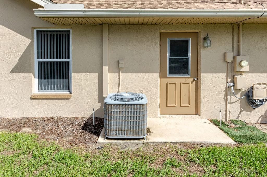 Single Family Residence at 9084 BLAINE RD, SPRING HILL, photo 61 of 64