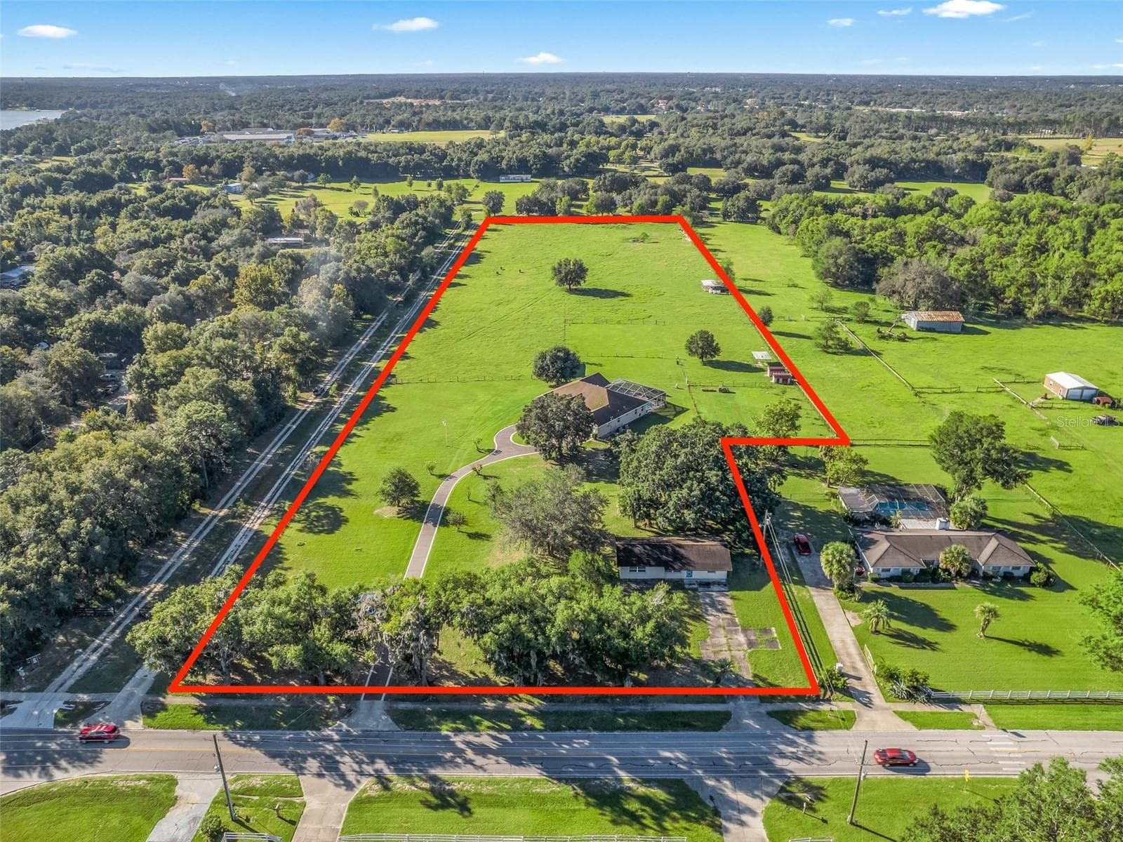 All this could be yours - 9926 SE SUNSET HARBOR RD, SUMMERFIELD