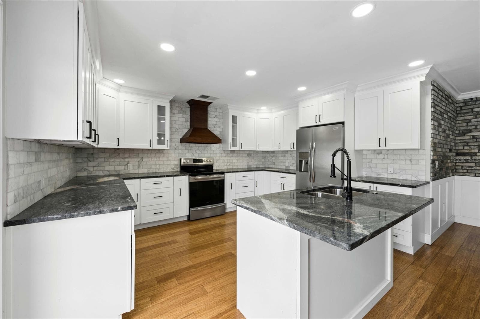 Single Family Residence at 1714 CYPRESS RIDGE DR, ORLANDO, photo 16 of 50