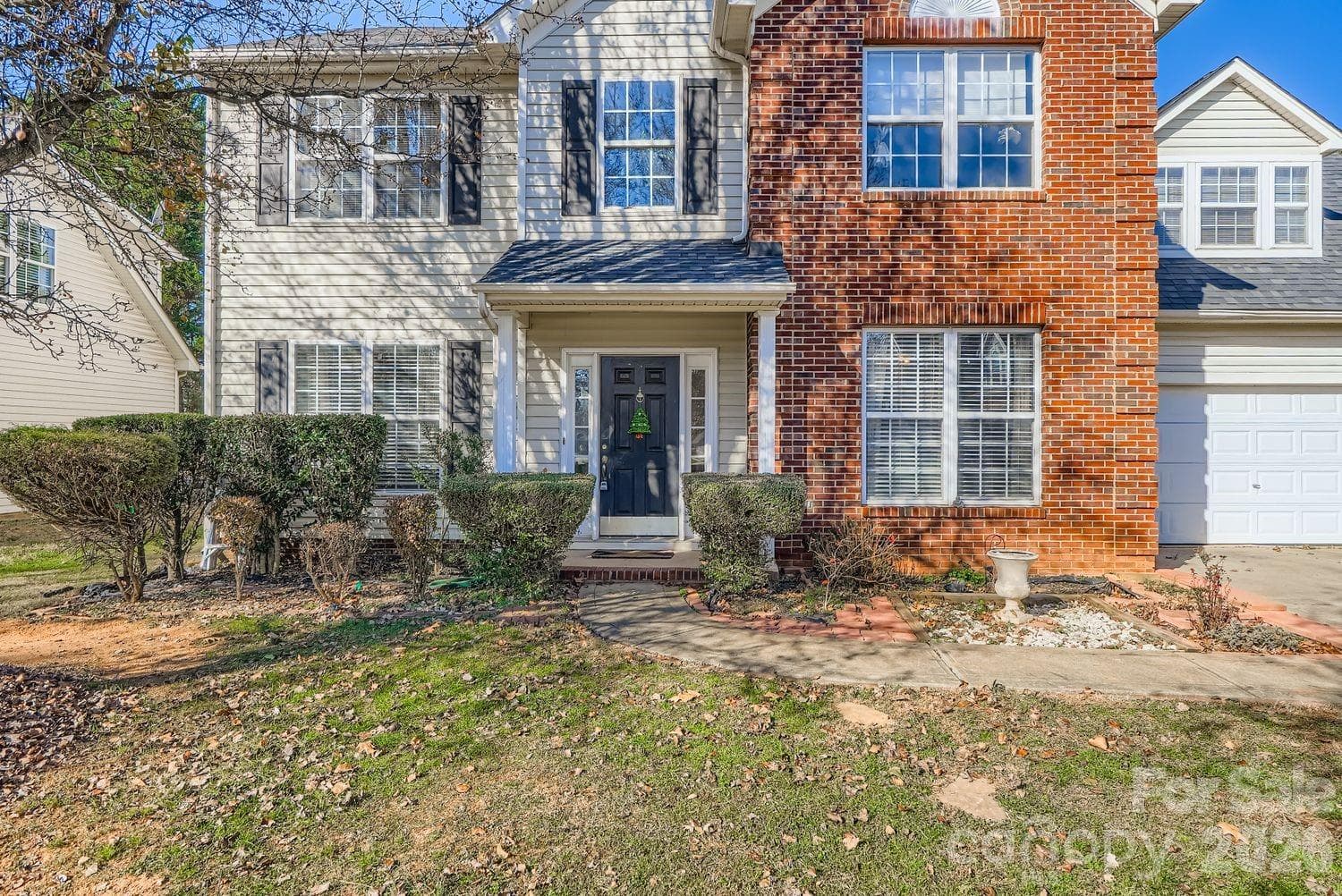 Exterior - Front - Charlotte