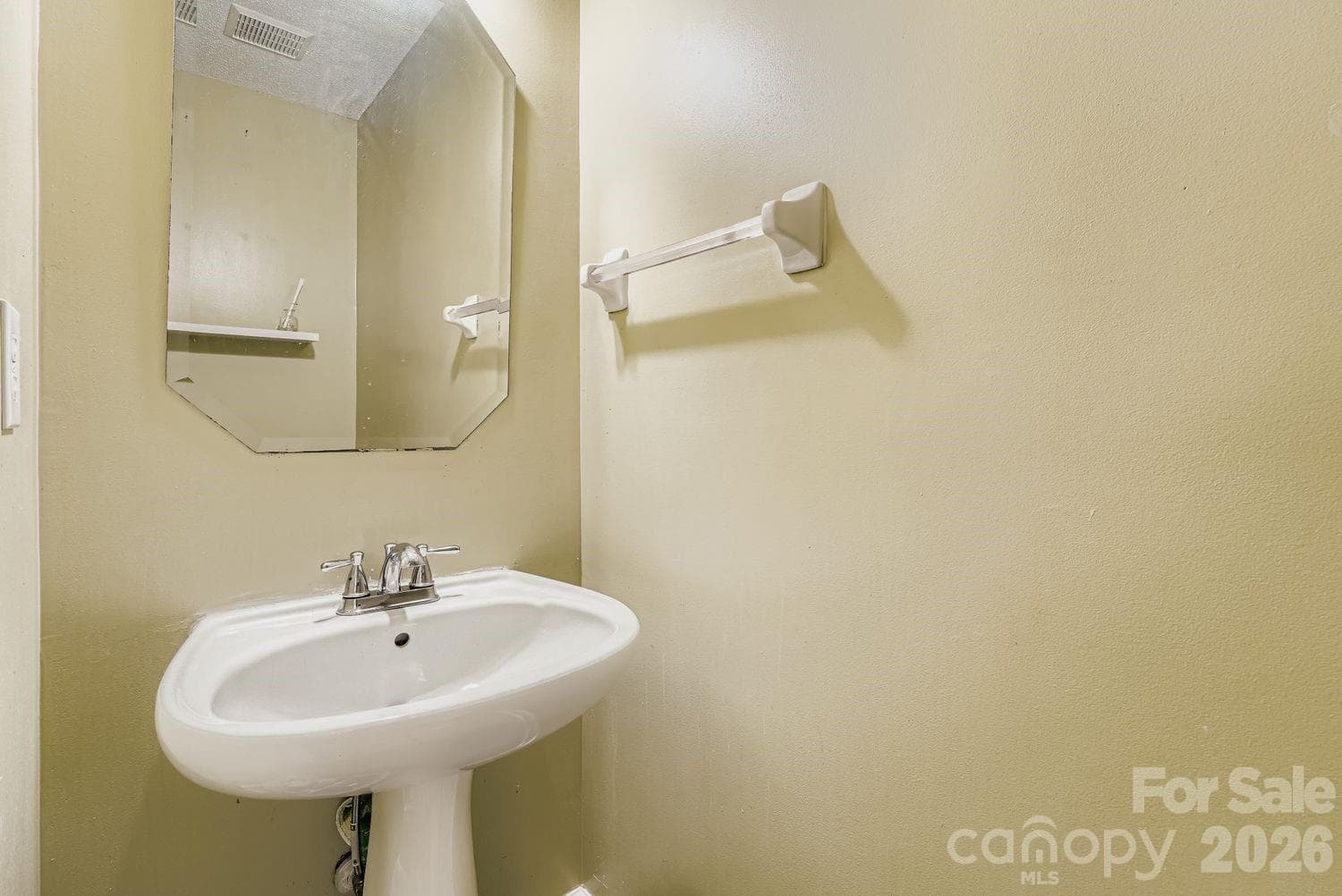 Bathroom - Charlotte