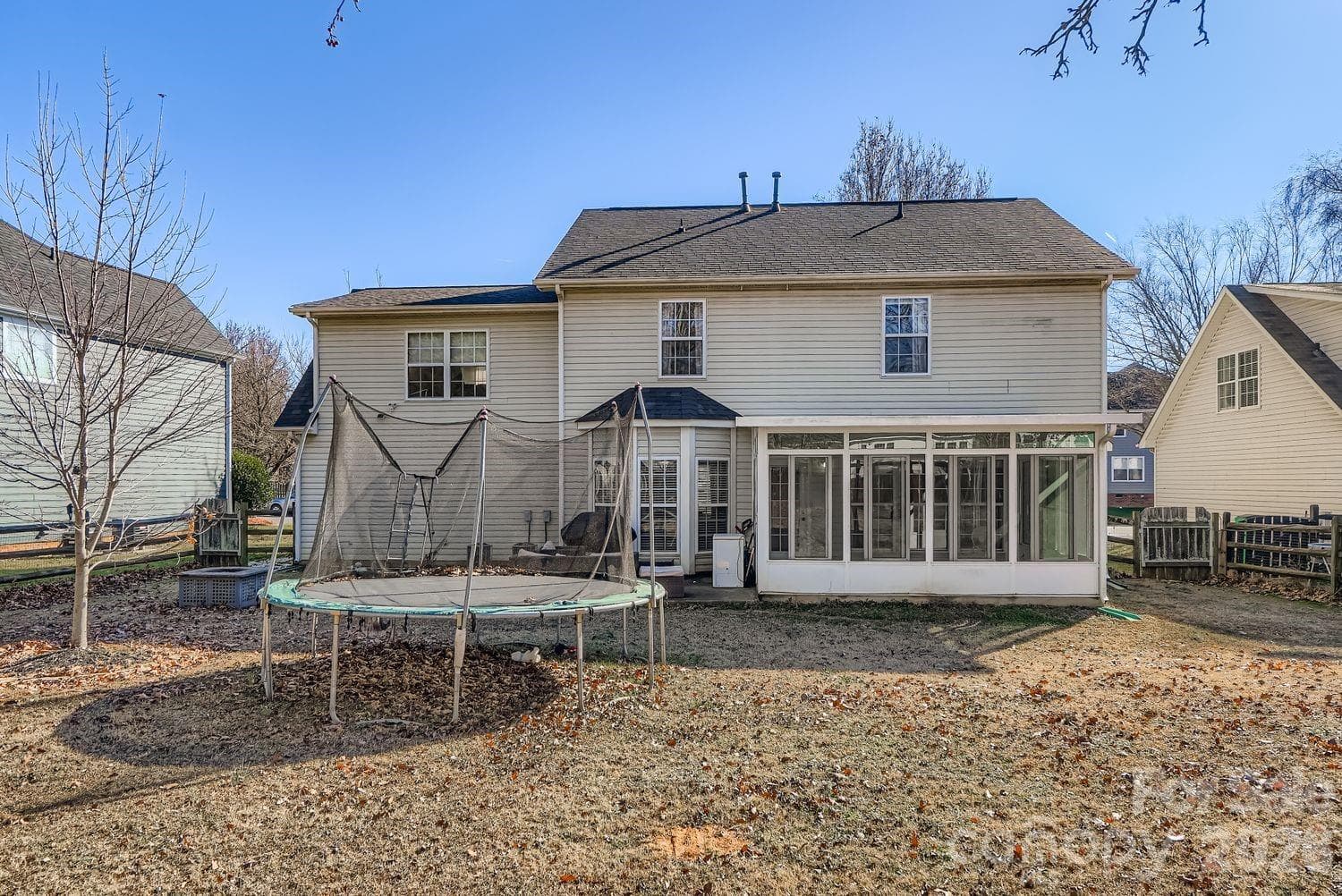Exterior- Back - Charlotte