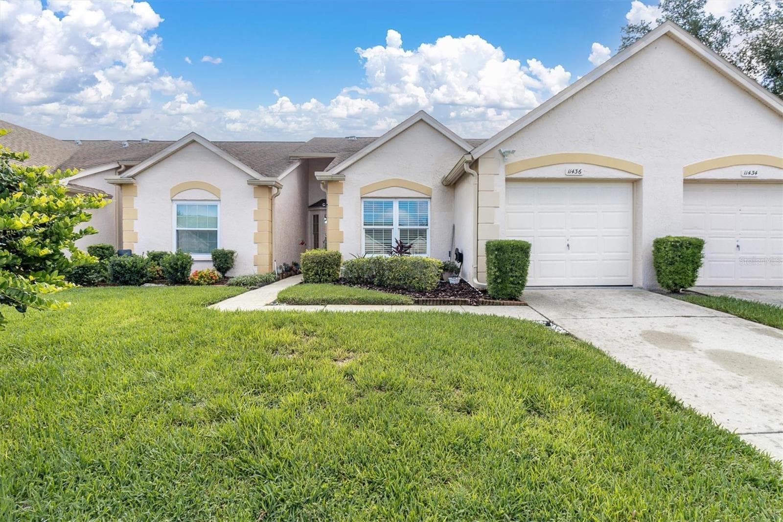 11436 VERSAILLES LN