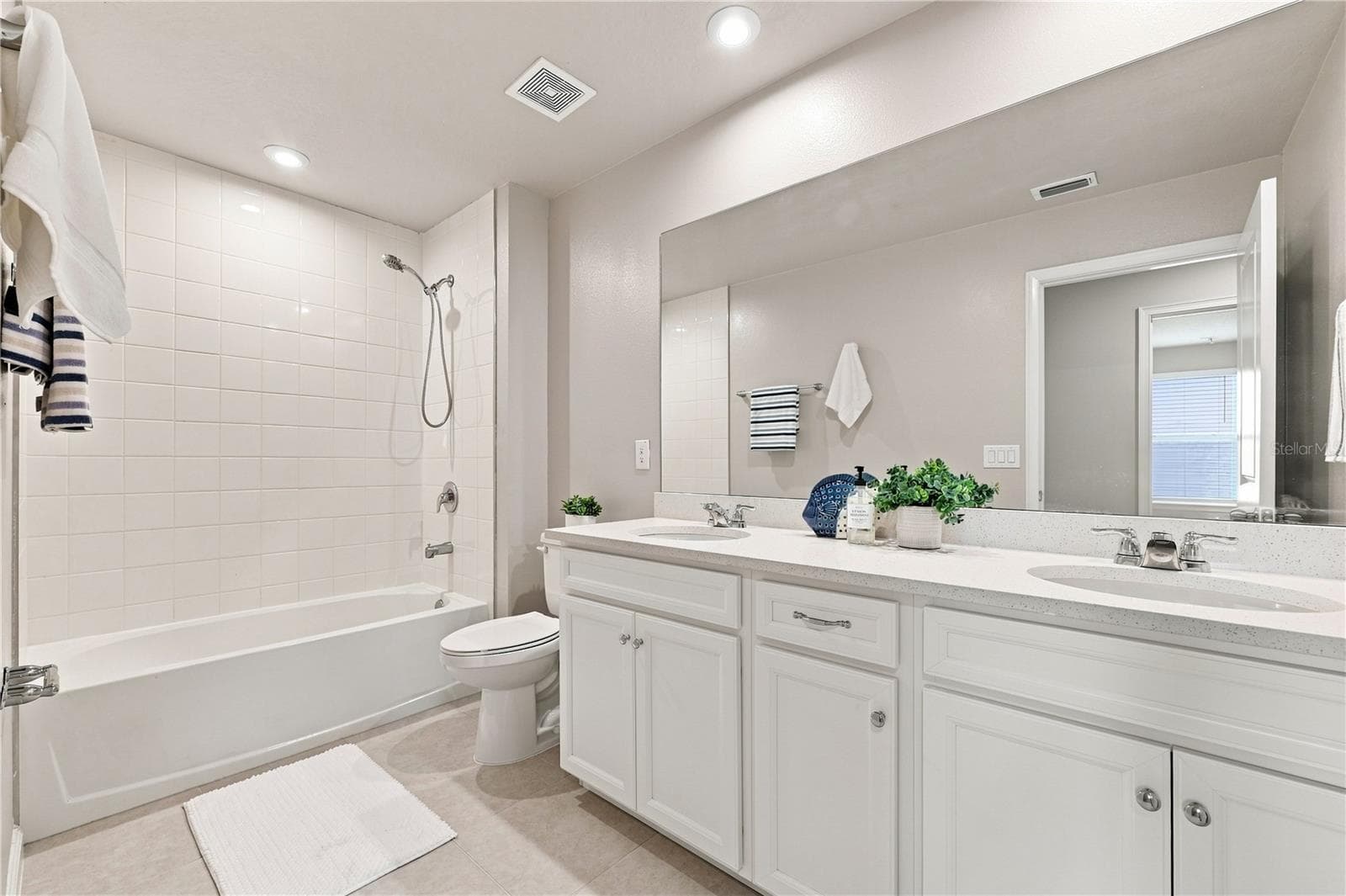 Single Family Residence at 19780 BLUE POND DR, LUTZ, photo 30 of 40